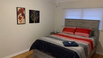 2 bedrooms, WiFi, bed sheets