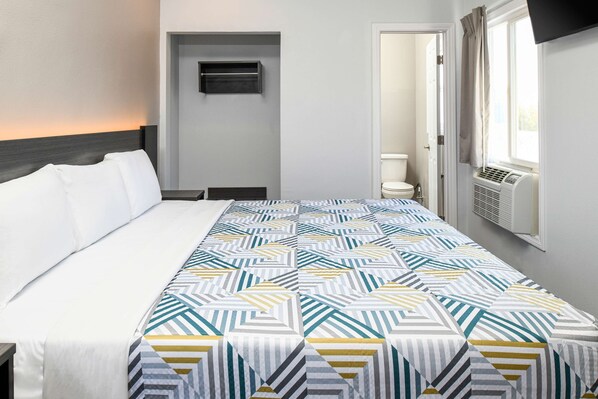 Free WiFi, bed sheets