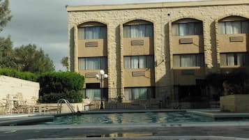 Utomhuspool