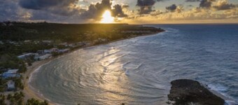 Beautiful Zen apt - 4 mins from Jobos beach!
