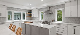 Luxury Home with Pool / Spa and Private Beach Access