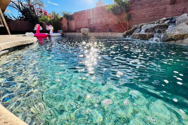 Piscine extérieure, piscine chauffée