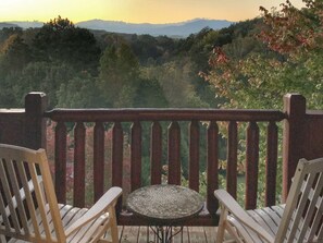 Property grounds - Specials! Mt. Views + Hot Tub + Karaoke + Arcade Games (Sevierville)