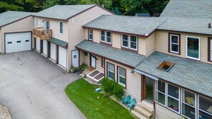 Exterior - Luxurious and Sunny Apt at Main Street, Meredith (Meredith)