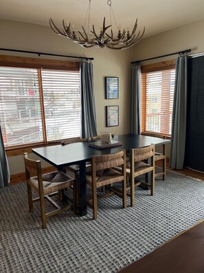 Dining - Come visit Mt. Crested Butte! (Mount Crested Butte)