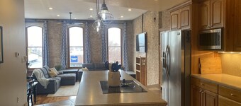 Historical 25th St. Loft Apt
