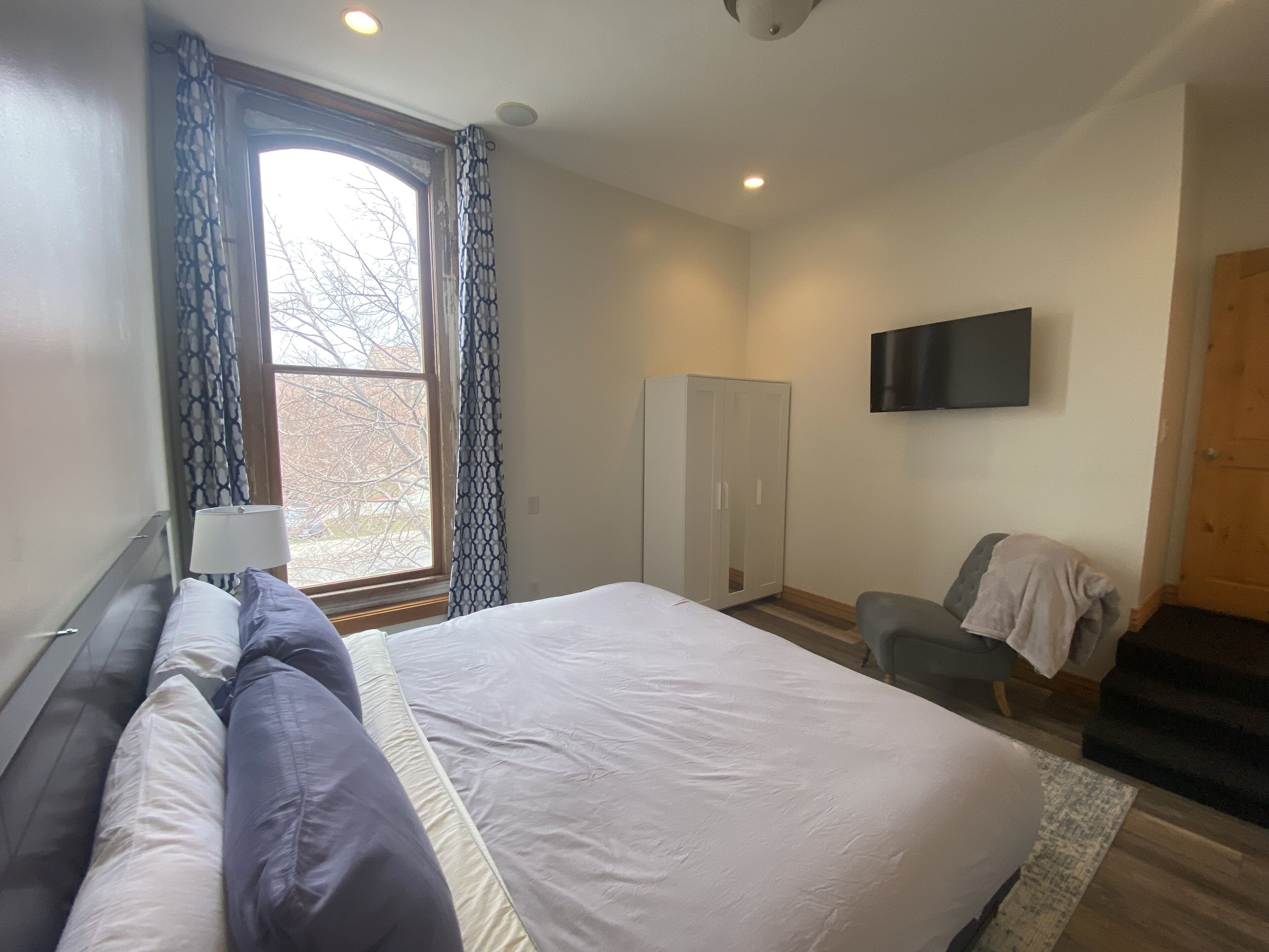 2 chambres, fer et planche à repasser, Wi-Fi gratuit, draps fournis