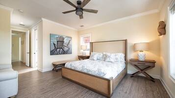 4 bedrooms, iron/ironing board, travel crib, free WiFi