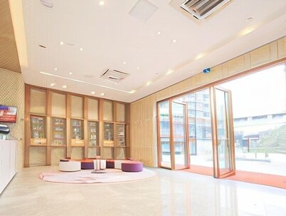 Lavande Hotel (Foshan South Railway Station Bijiang Light Rail Station)