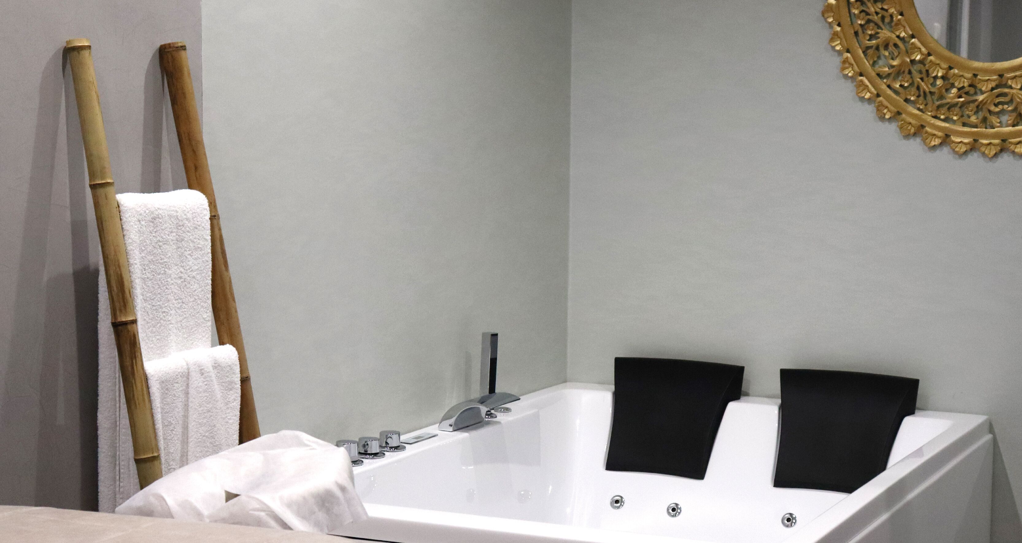 couples treatment room(s), massages