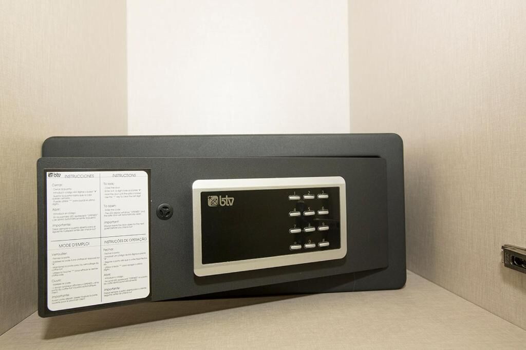 minibar, in-room safe, desk, laptop workspace