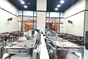 تناول الطعام