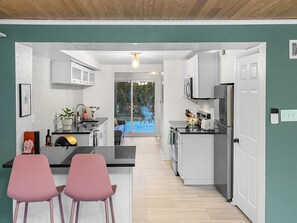 Fridge, microwave, oven, stovetop - 2br/2ba Beach Bungalow with expansive backyard. (Lake Worth)