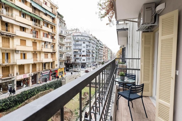 Deluxe Apartment | Terrace/patio