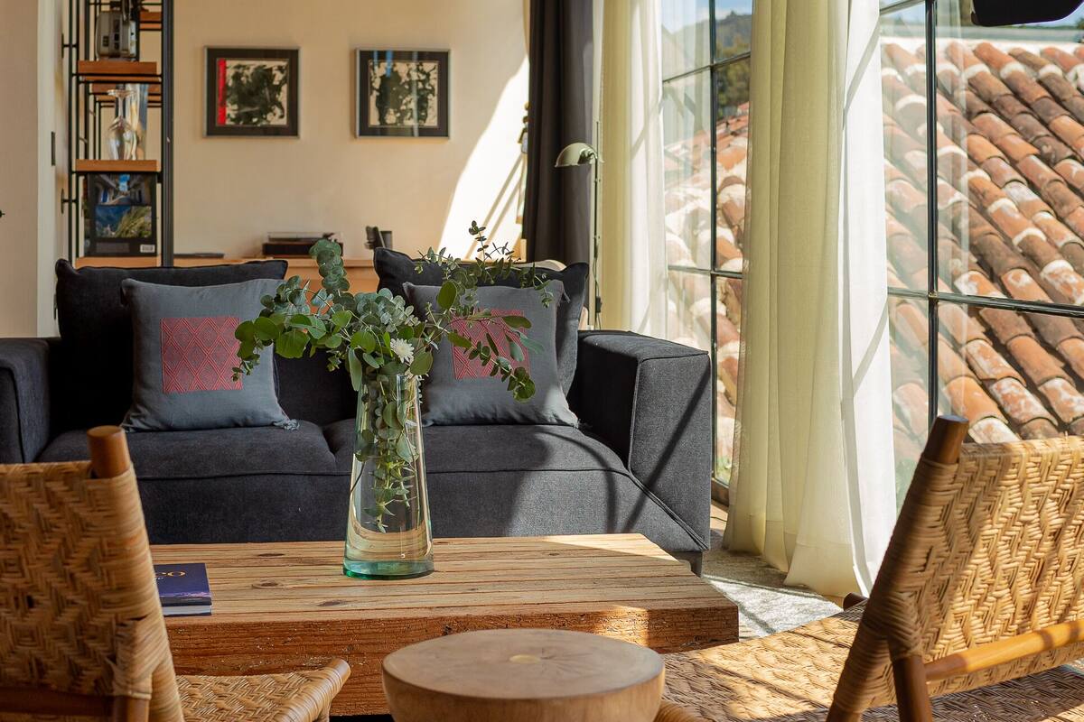 presidential suite | living area