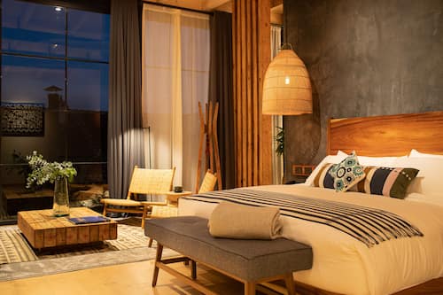 Presidential Suite | Egyptian cotton sheets, premium bedding, down comforters, minibar