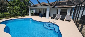 ☆☀︎❀ Tropical Paradise! Heated Pool, Boat Parking, Near Beaches!