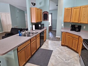 Fridge, microwave, oven, stovetop - 🍹🌞 Tropical Paradise! Heated Pool, Boat Parking, Near Beaches! (Sebastian)