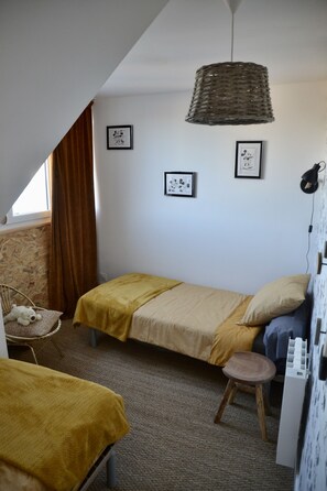 2 bedrooms