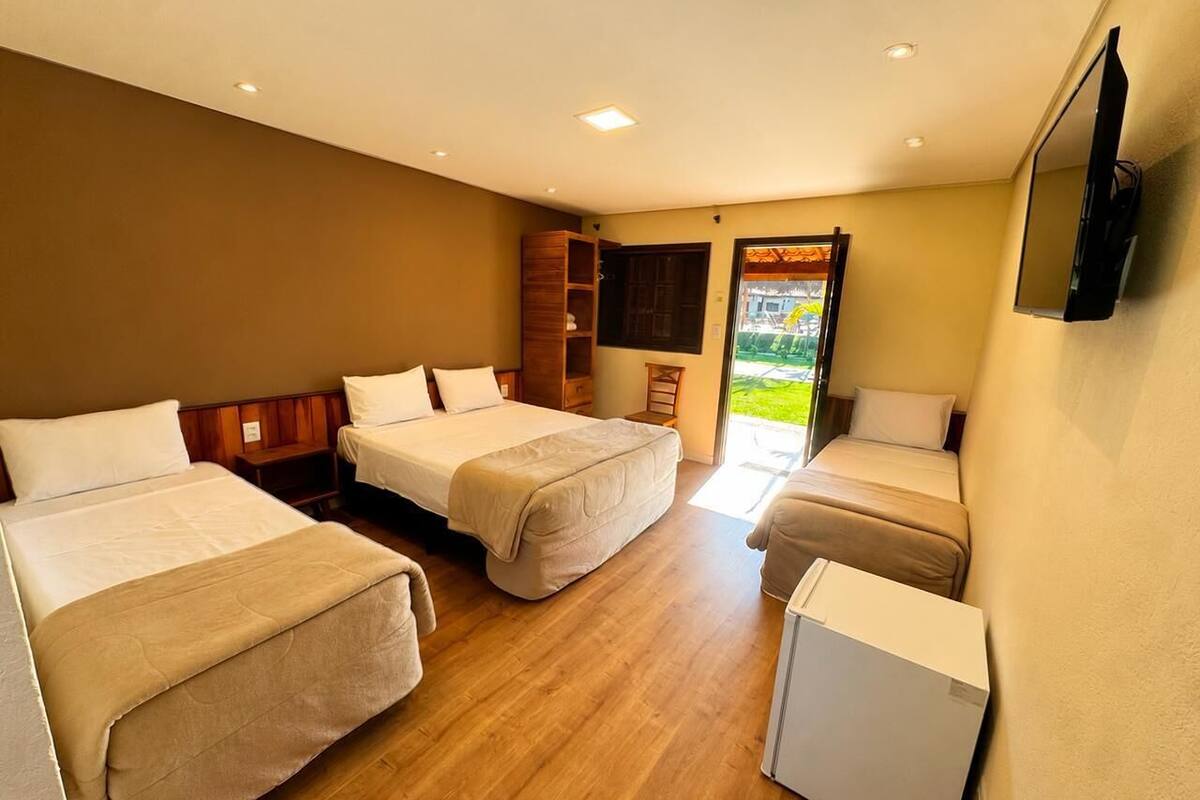 Minibar, escritorio, sistema de insonorización y wifi gratis
