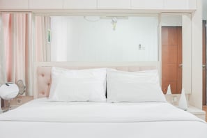 1 bedroom, free WiFi, bed sheets - Attractive 1BR Apartment at Royal Olive Residence (Jakarta)