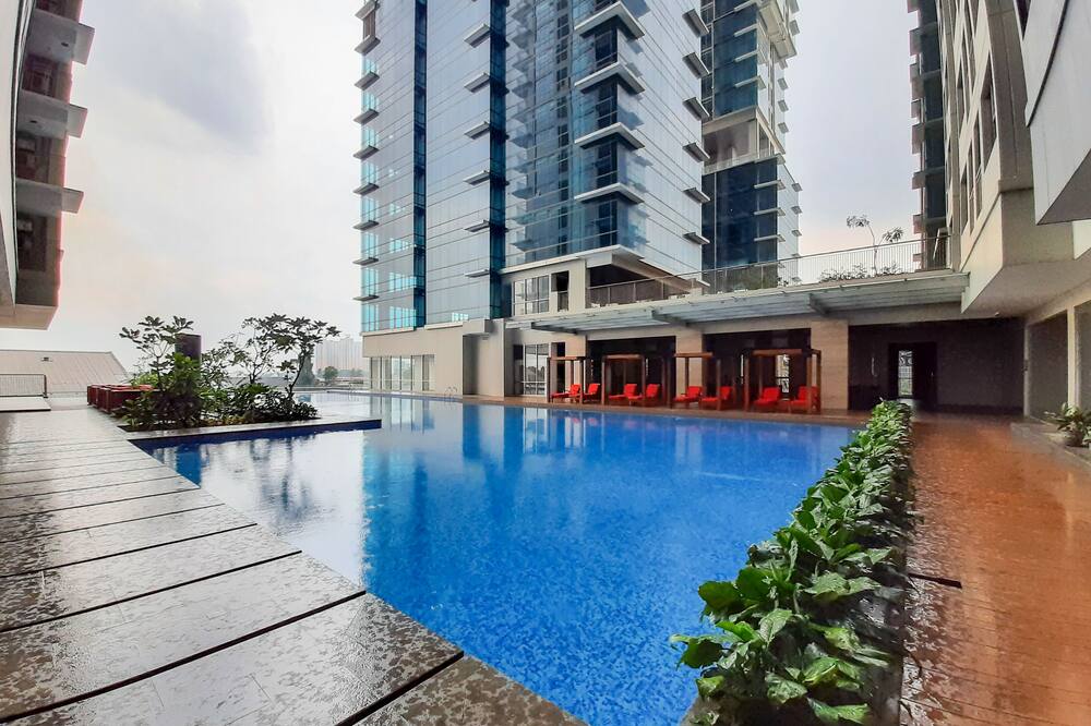 Nice and Modern Studio at Tamansari Iswara Apartment