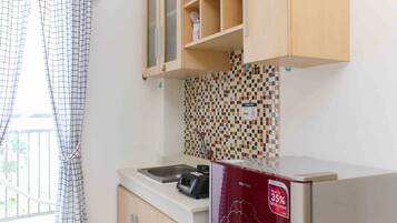 Kamar | Dapur pribadi | Lemari es, kompor, dan peralatan masak/sendok-piring