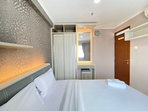 Room | 2 bedrooms, free WiFi, bed sheets