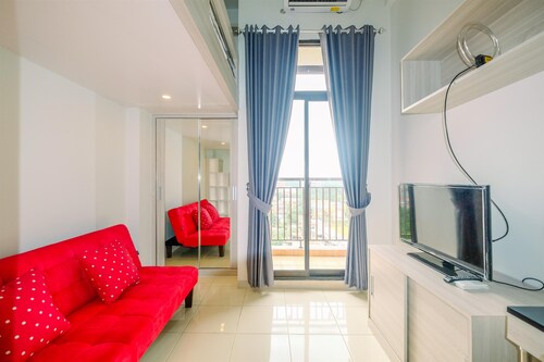 Comfortable and Cozy Living Studio Room at Dave Apartment