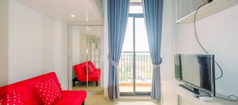 Comfortable and Cozy Living Studio Room at Dave Apartment