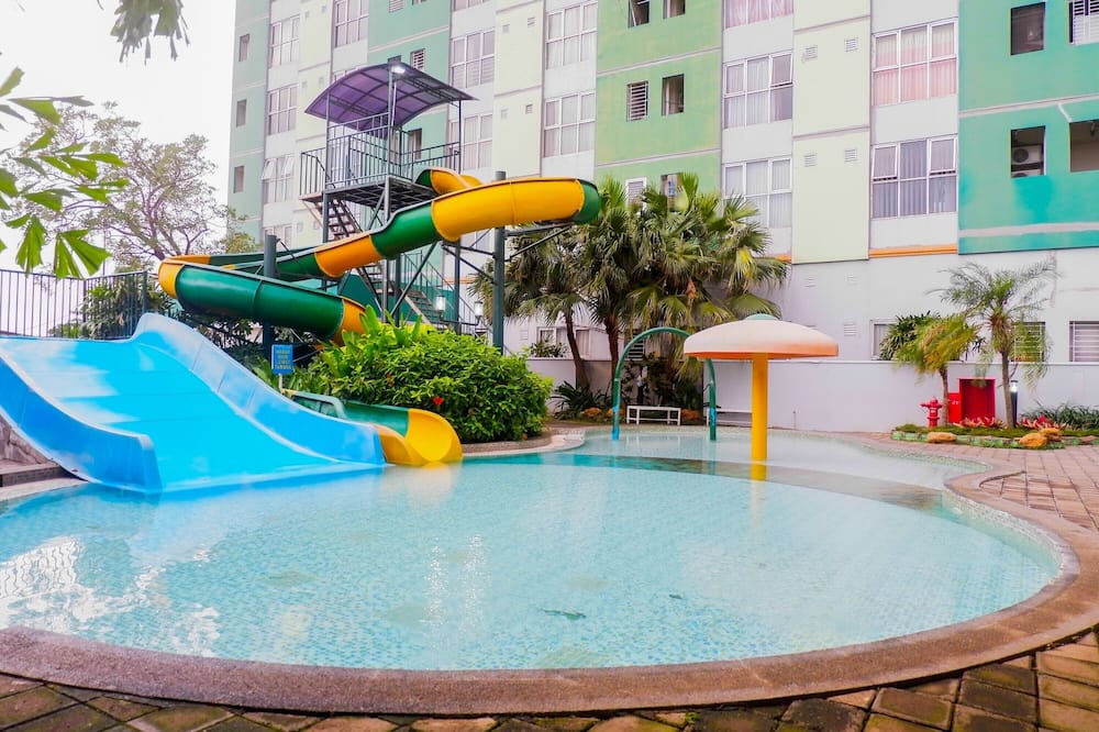 Best Deal 2BR Apartment at Dian Regency near ITS - Socah