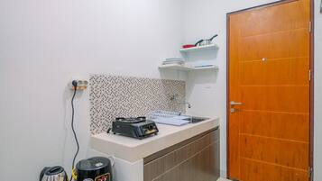 Fridge, stovetop, cookware/dishes/utensils