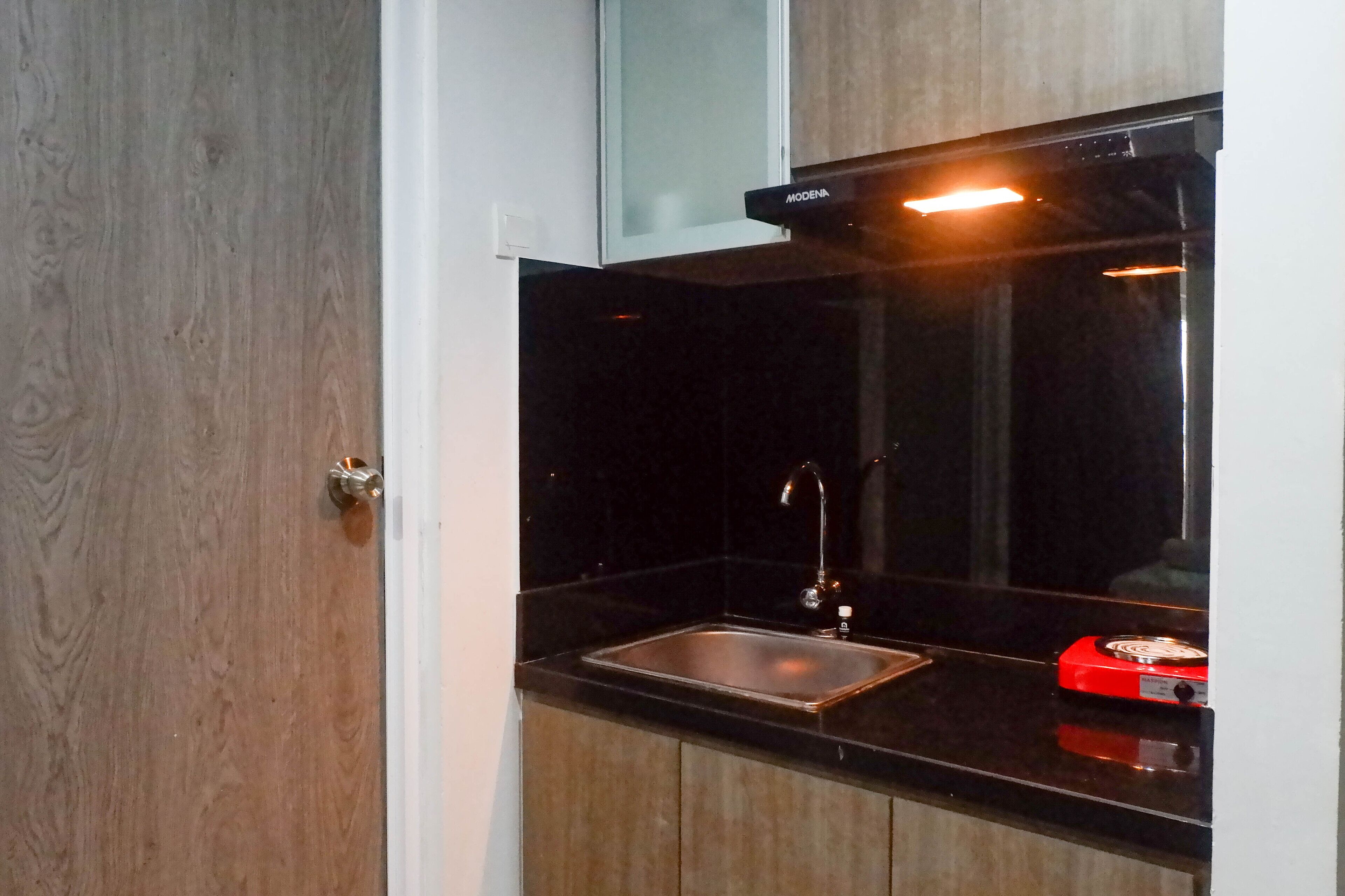 Fridge, stovetop, cookware/dishes/utensils