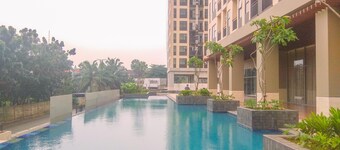 Nice and Comfy Studio Apartment at Transpark Cibubur