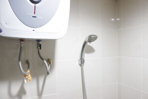 Shower, free toiletries, towels, shampoo - Cozy High Floor 1BR at Parahyangan Residence (Bandung)