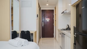 Interior - Fancy and Nice Studio at Sky House BSD Apartment (Pagedangan)