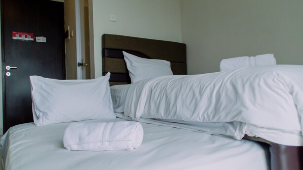 1 bedroom, free WiFi, bed sheets - Nice and Cozy Studio at Serpong Green View Apartment (South Tangerang)