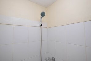 Bathroom - Nice and Comfy 1BR Apartment at MT Haryono Residence (Jakarta)