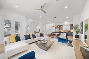 TV connectée, cheminée