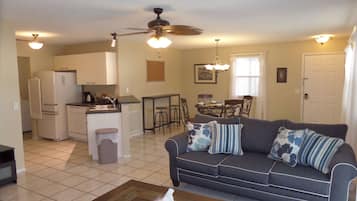 Smart TV, tenis de mesa y libros