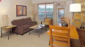 Televisión y reproductor de DVD 