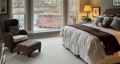 Open Plan near Oaks CC with Pool, Hot Tub, Fireplace/TV on Patio
