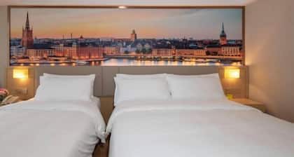 Vienna Classic Hotel (Hengdian Film and Television City Dream Valley)
