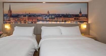 Vienna Classic Hotel (Hengdian Film and Television City Dream Valley)