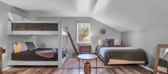 Timberline Lodge - Downtown Ellicottville - Room 303