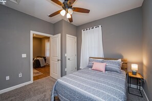 2 habitaciones, wifi gratis y ropa de cama 