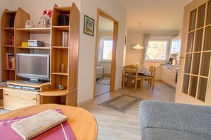 Tv, dvd-spelare och en stereo