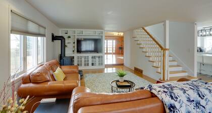 Spacious Lakefront House w/ Backyard Fire Pit