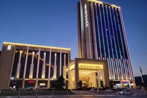 Exterior - Sivale Grand Hotel (Qichun)