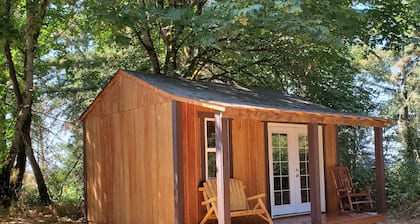 Bunkhouse Dry Cabin Farm Rustic private secure